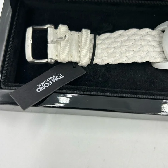 Men's Tom Ford ocean plastic 40 mm quartz watch made in Switzerland - Picture 8 of 11